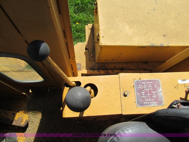 image for item E4921 1969 Allis Chalmers 645M wheel loader