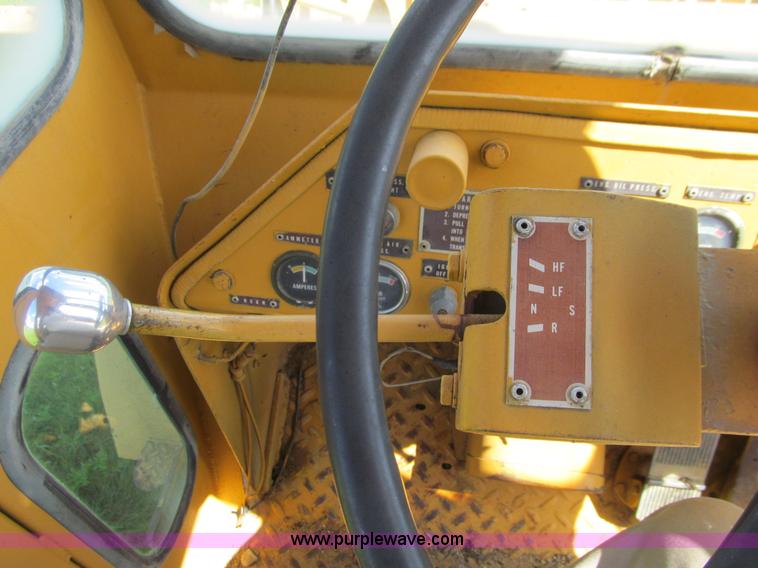 image for item E4921 1969 Allis Chalmers 645M wheel loader