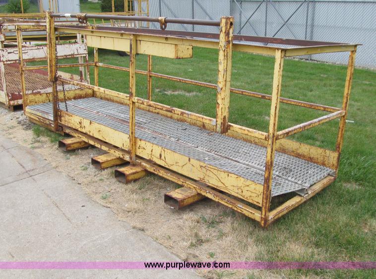 image for item E4928 Personnel basket