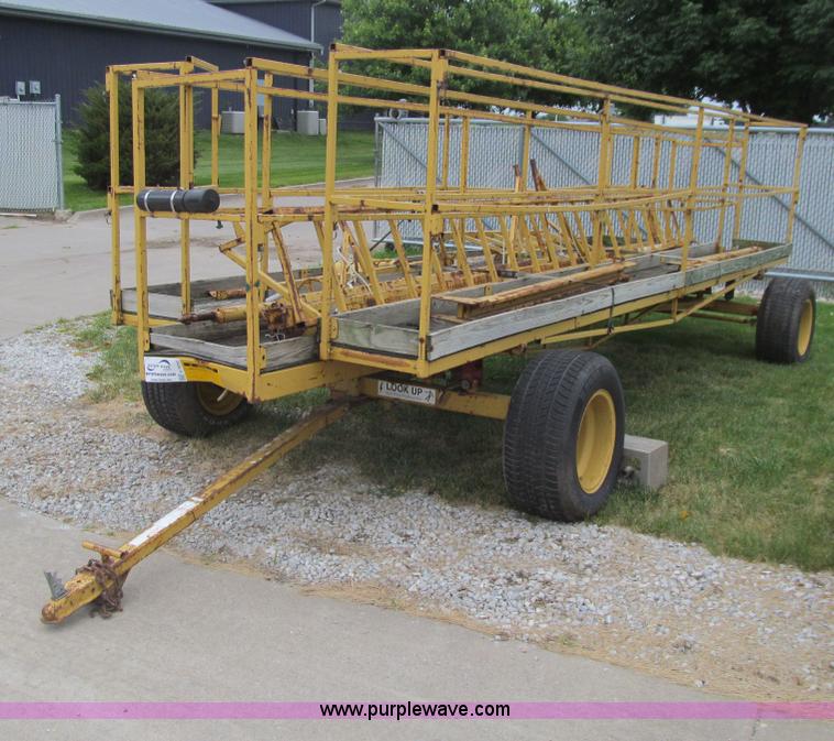 image for item E4930 Rustgo 195 portable work platform