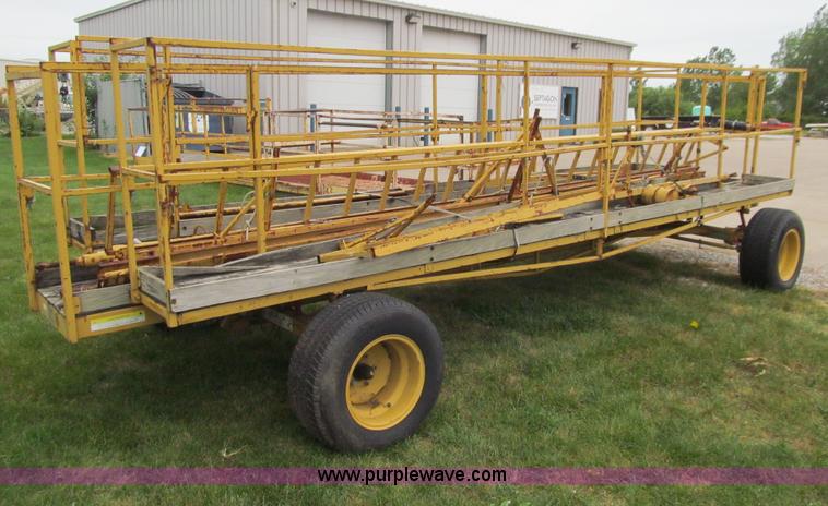 image for item E4930 Rustgo 195 portable work platform