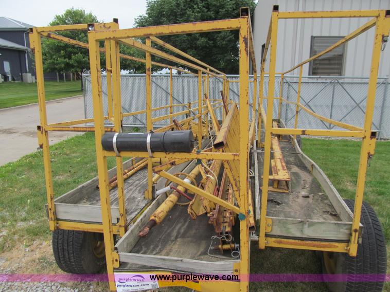 image for item E4930 Rustgo 195 portable work platform