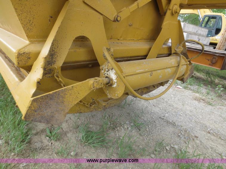 image for item F6942 1995 Ranch belly dump trailer