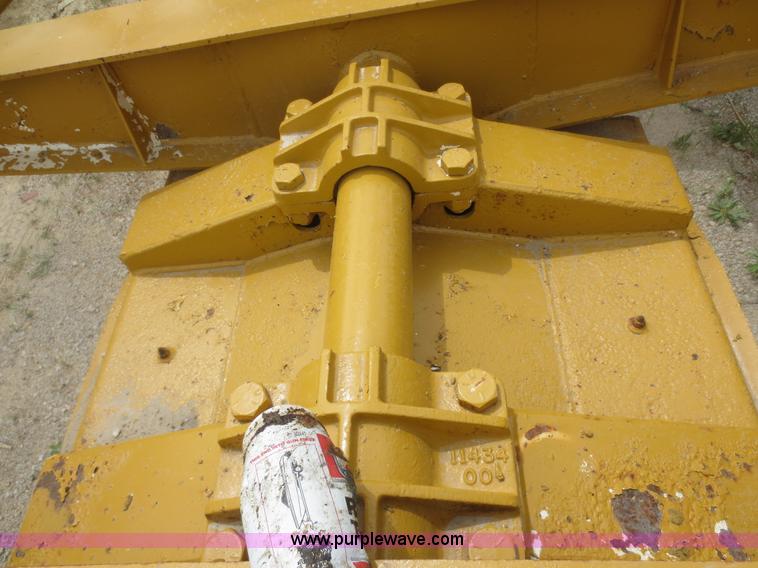 image for item F6942 1995 Ranch belly dump trailer