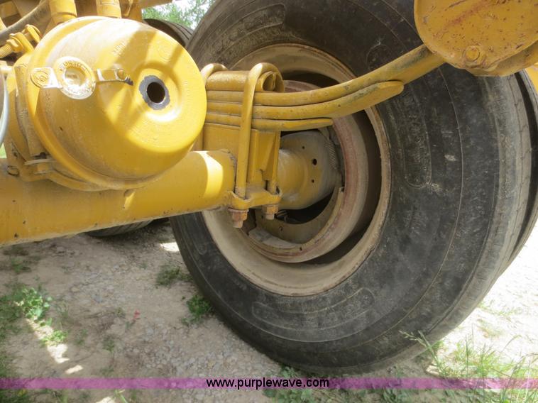 image for item F6943 1995 Ranch belly dump trailer