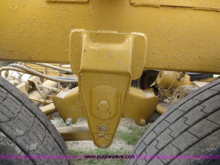 image for item F6943 1995 Ranch belly dump trailer