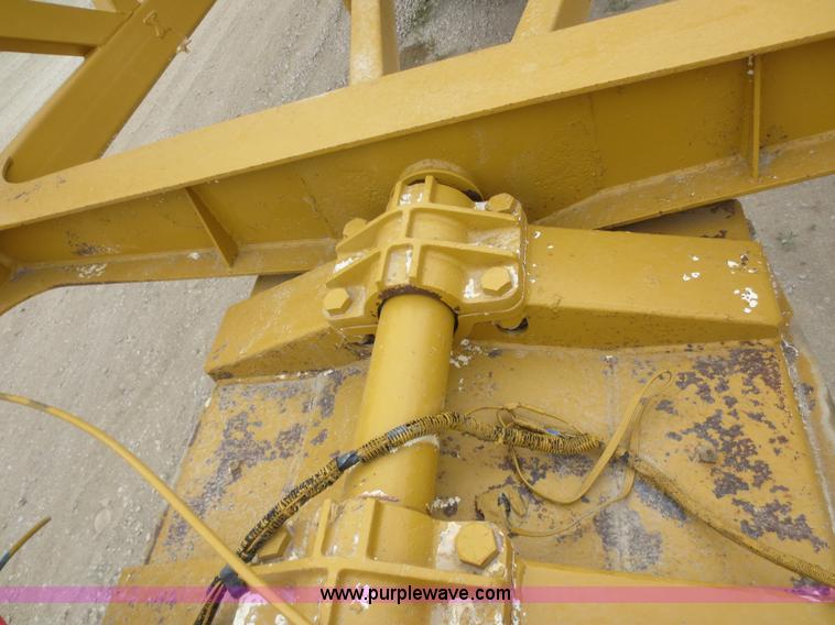 image for item F6943 1995 Ranch belly dump trailer