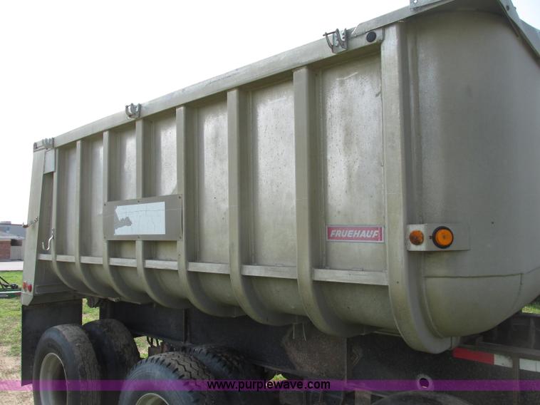 image for item F7159 1994 Fruehauf DAX-14-06D-F3-16 aluminum triple axle dump trailer