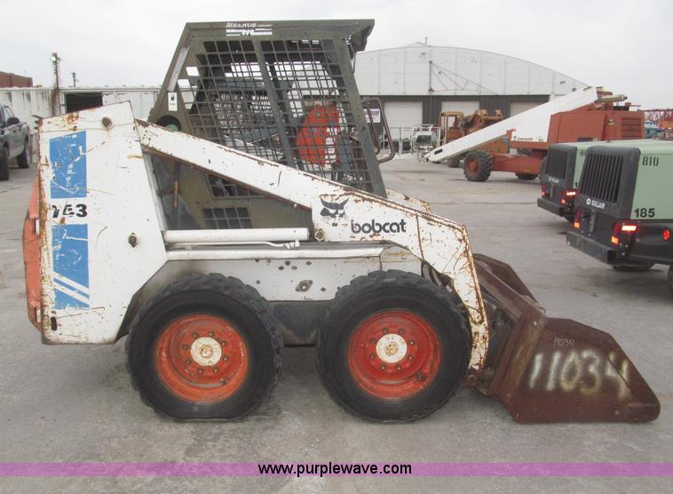 image for item F7278 1989 Bobcat 743 skid steer