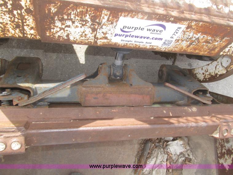 image for item F7278 1989 Bobcat 743 skid steer