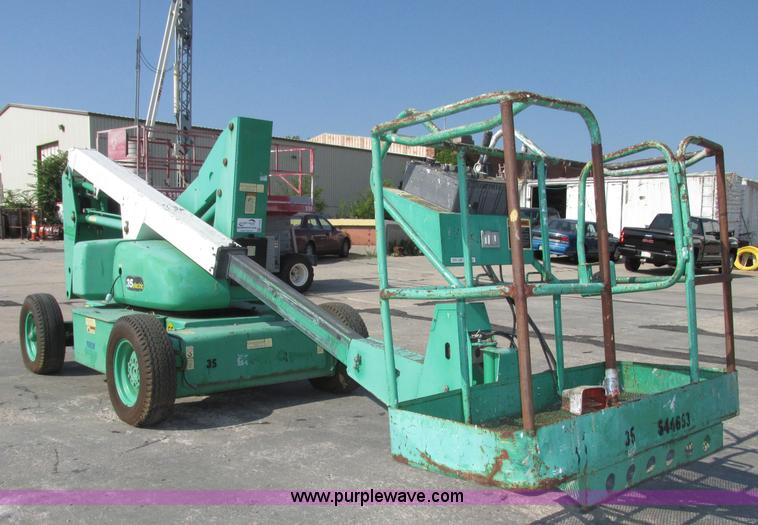 image for item F7473 1999 JLG 35E boom lift