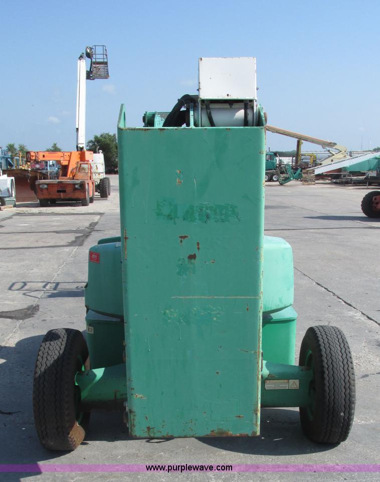 image for item F7473 1999 JLG 35E boom lift