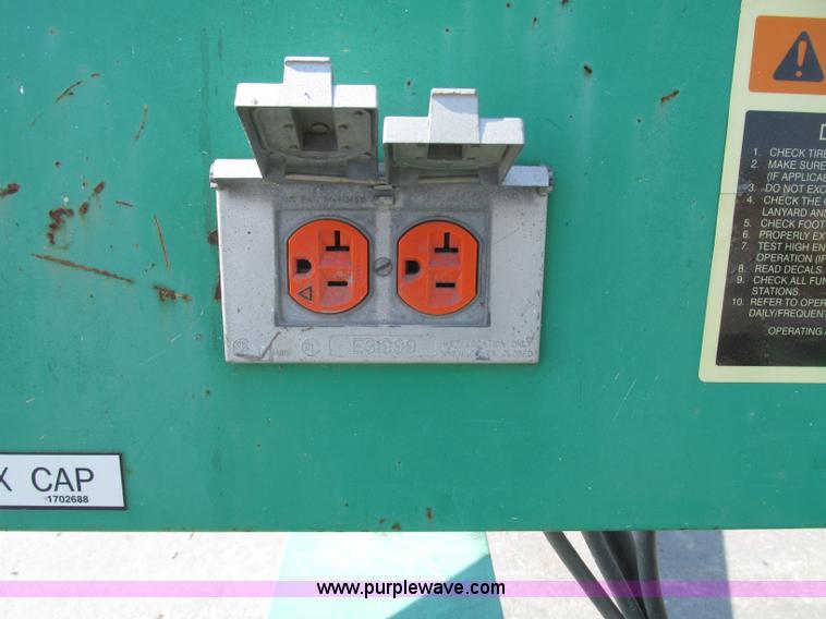 image for item F7473 1999 JLG 35E boom lift