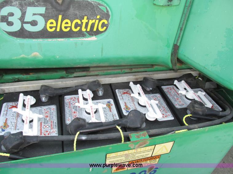 image for item F7473 1999 JLG 35E boom lift