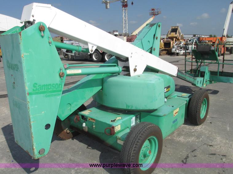 image for item F7473 1999 JLG 35E boom lift