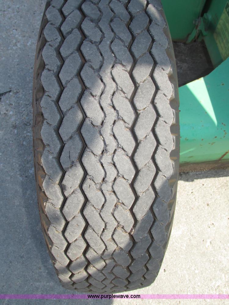 image for item F7473 1999 JLG 35E boom lift