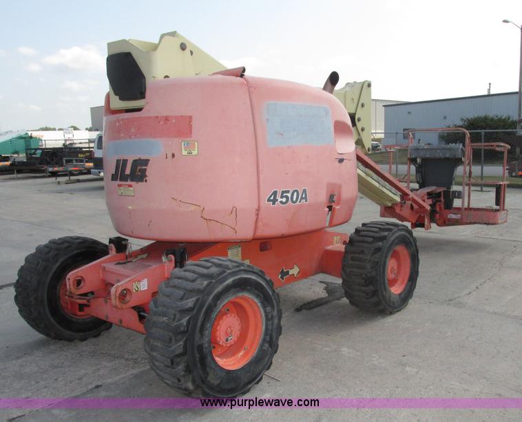 image for item F7474 2000 JLG 450A boom lift