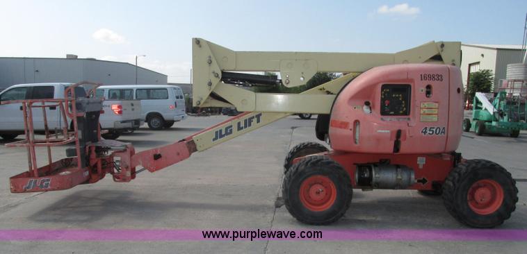 image for item F7474 2000 JLG 450A boom lift