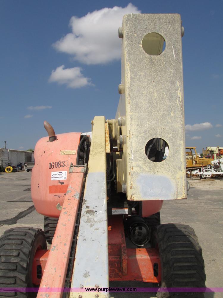 image for item F7474 2000 JLG 450A boom lift