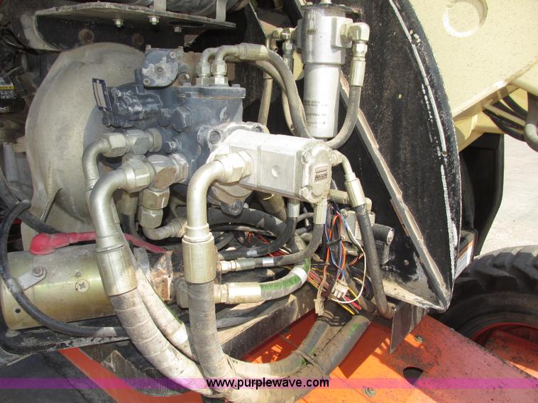 image for item F7474 2000 JLG 450A boom lift