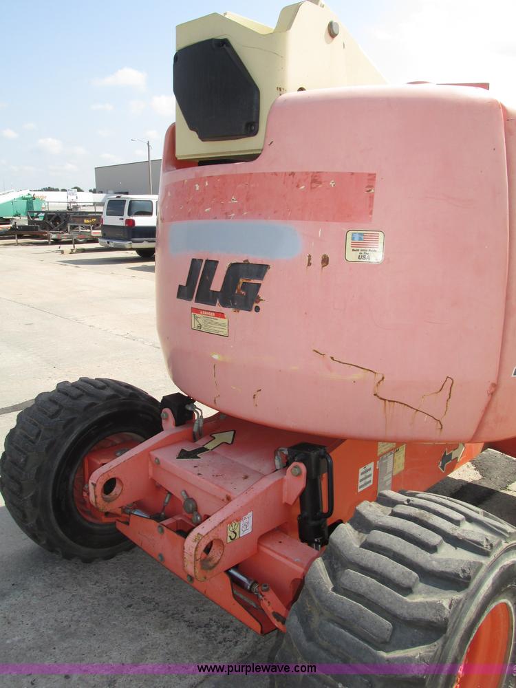 image for item F7474 2000 JLG 450A boom lift