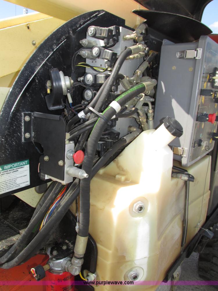 image for item F7474 2000 JLG 450A boom lift