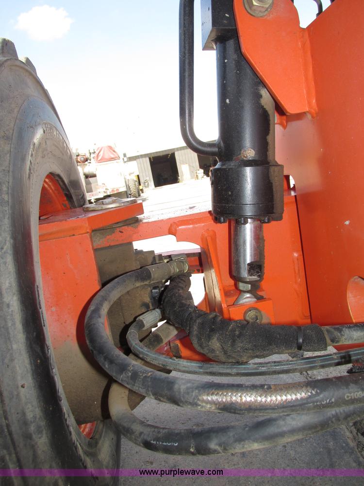 image for item F7474 2000 JLG 450A boom lift