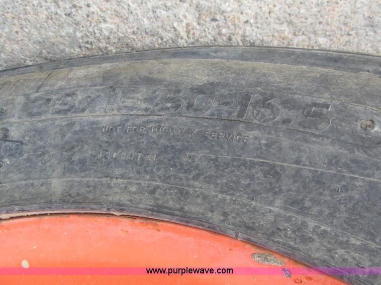 image for item F7474 2000 JLG 450A boom lift