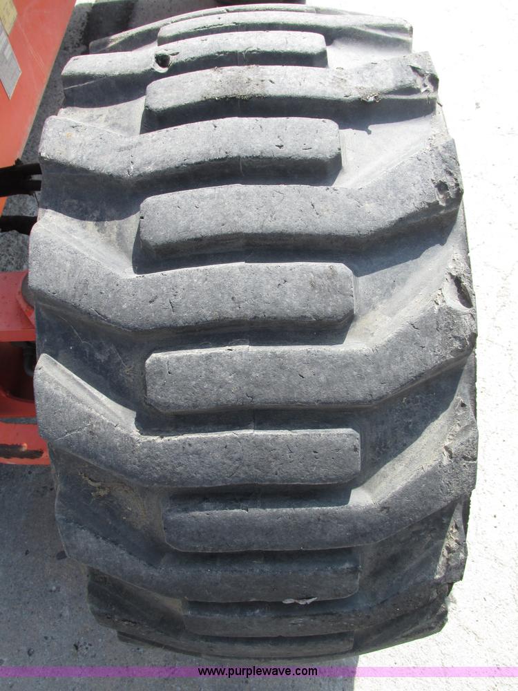 image for item F7474 2000 JLG 450A boom lift