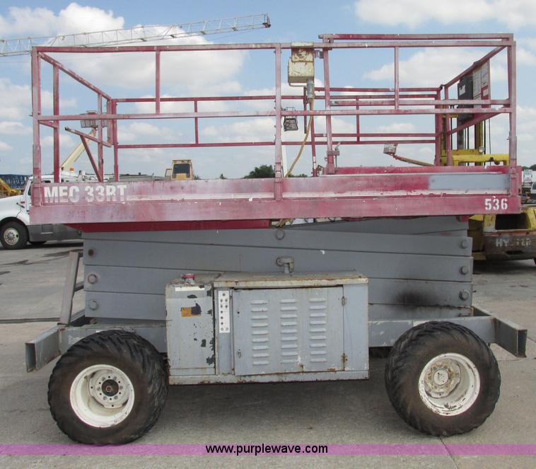 image for item F7475 Mec 33RT scissor lift