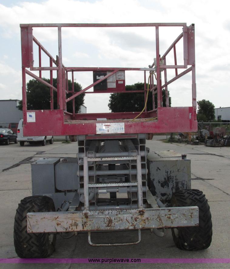 image for item F7475 Mec 33RT scissor lift
