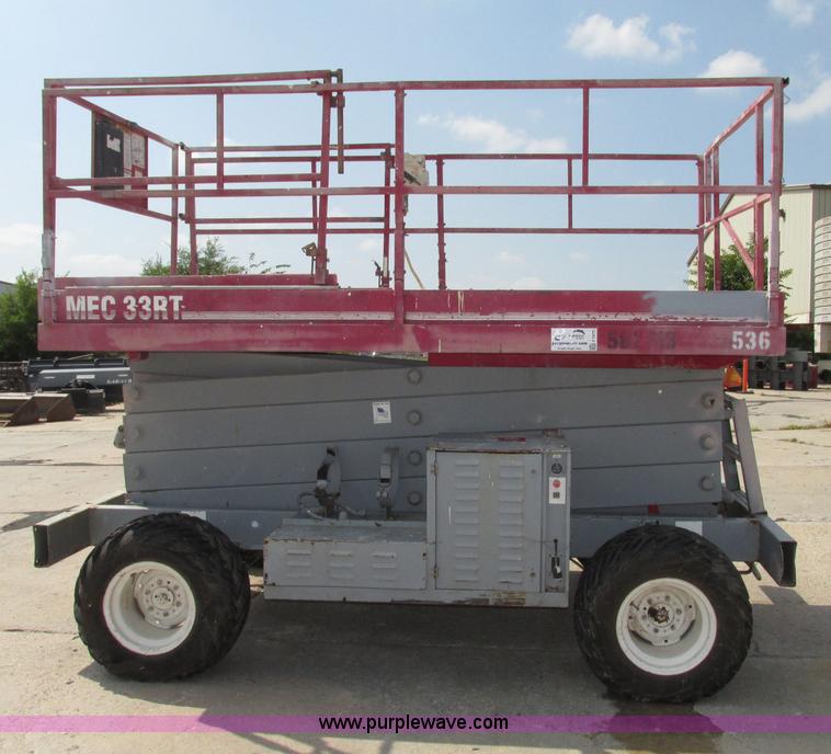 image for item F7475 Mec 33RT scissor lift