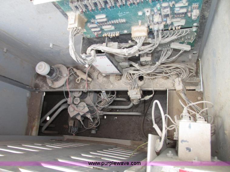 image for item F7475 Mec 33RT scissor lift