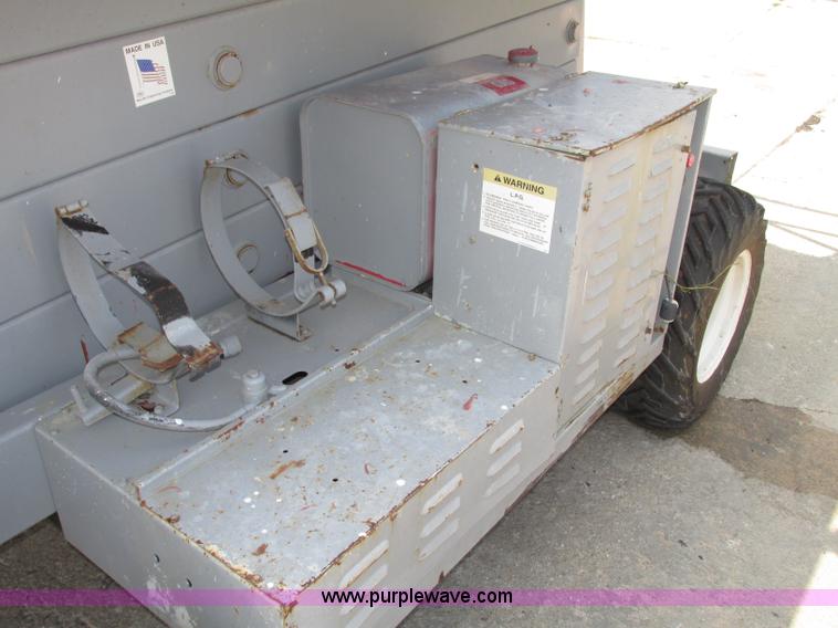 image for item F7475 Mec 33RT scissor lift