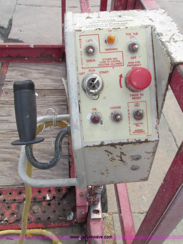 image for item F7475 Mec 33RT scissor lift