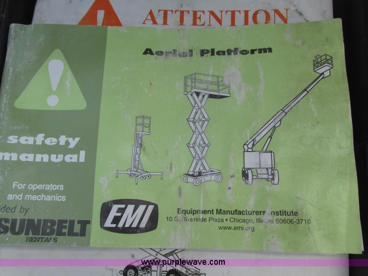 image for item F7475 Mec 33RT scissor lift
