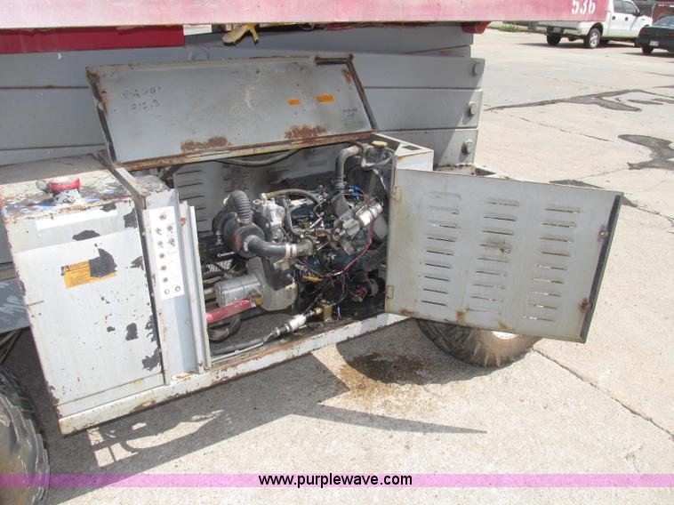 image for item F7475 Mec 33RT scissor lift