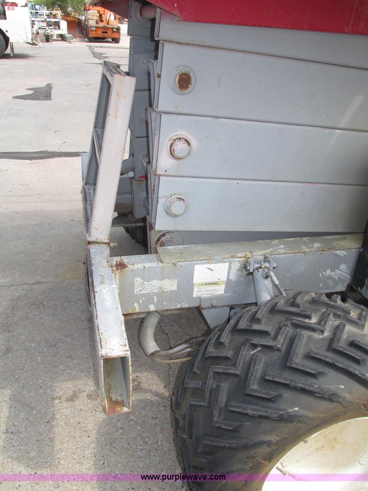 image for item F7475 Mec 33RT scissor lift