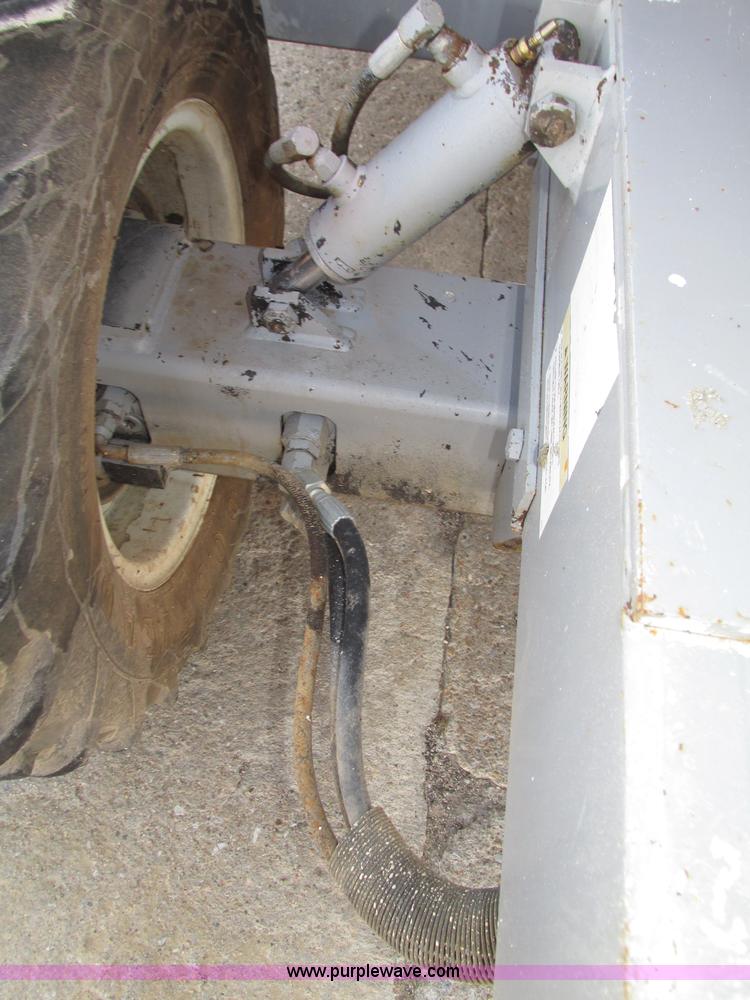 image for item F7475 Mec 33RT scissor lift