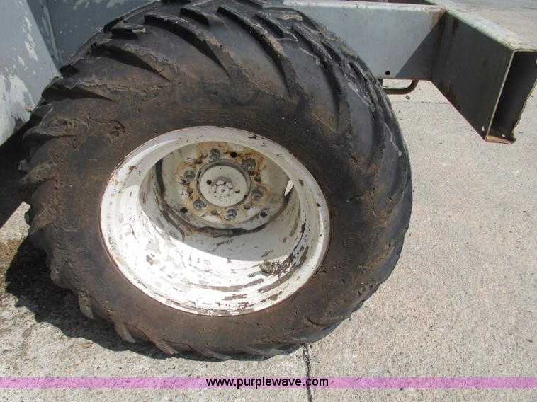 image for item F7475 Mec 33RT scissor lift