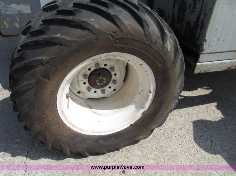 image for item F7475 Mec 33RT scissor lift