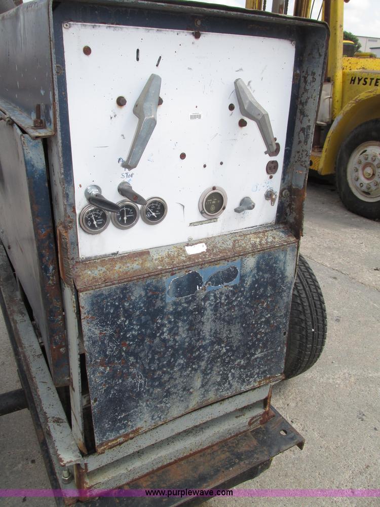 image for item F7476 Miller welder/generator