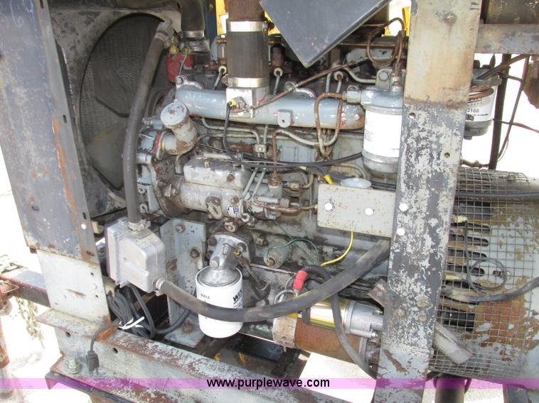 image for item F7476 Miller welder/generator