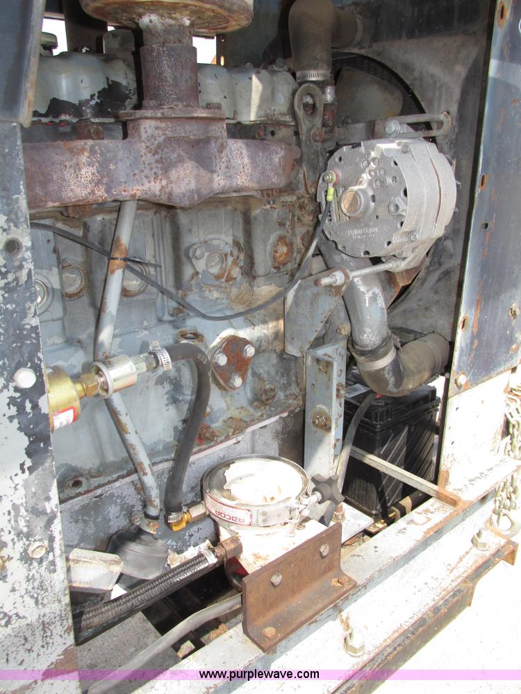 image for item F7476 Miller welder/generator