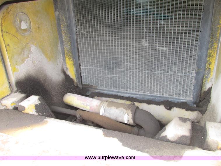 image for item F7477 Hyster H165E forklift