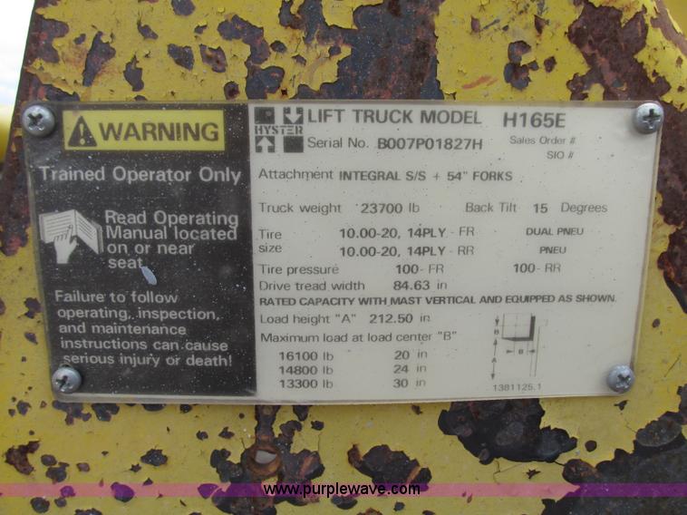 image for item F7477 Hyster H165E forklift