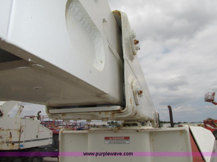 image for item F7478 2000 Snorkel ATB-50F0 boom lift