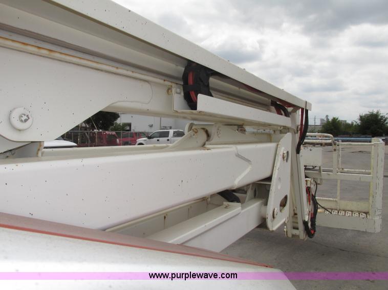 image for item F7478 2000 Snorkel ATB-50F0 boom lift
