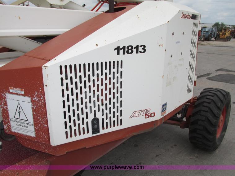 image for item F7478 2000 Snorkel ATB-50F0 boom lift