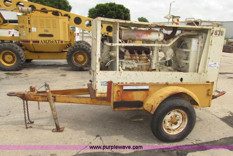 image for item F7479 Ingersoll Rand air compressor